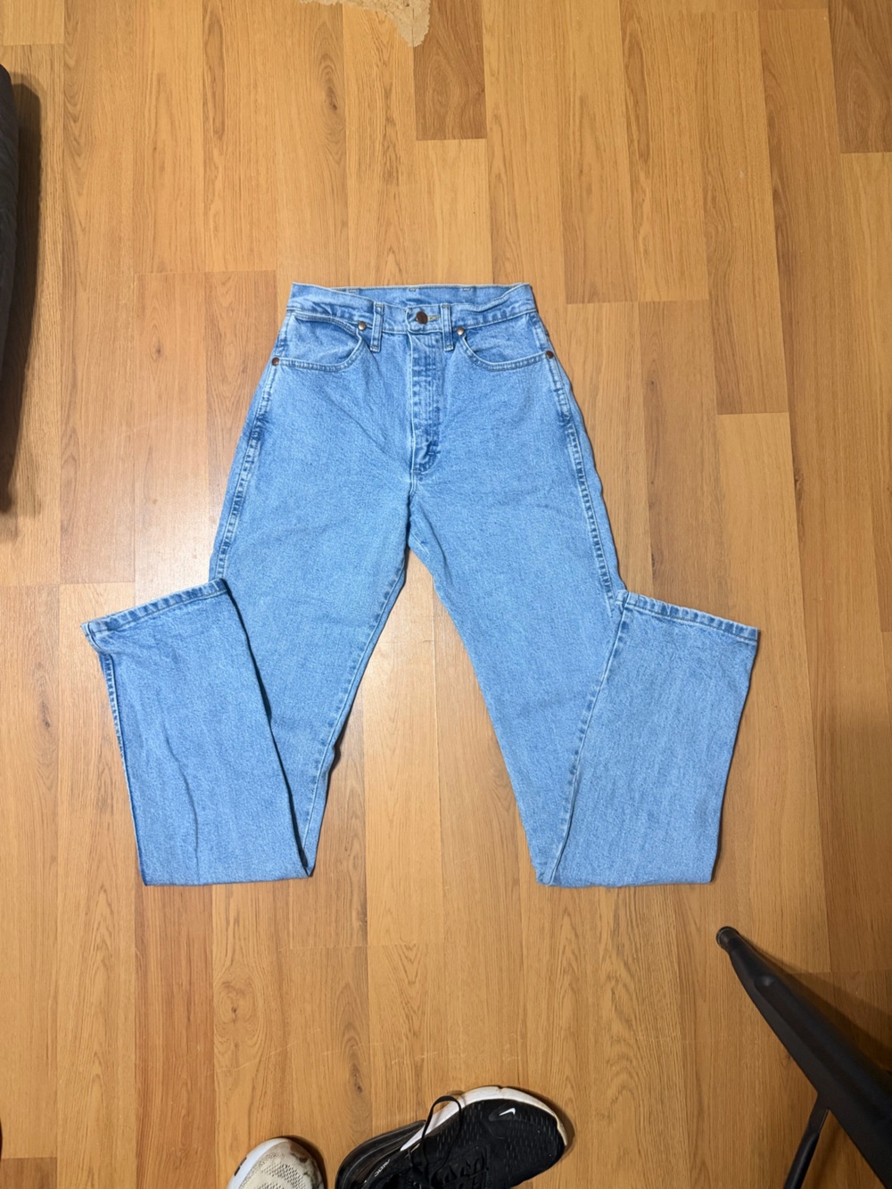 Wrangler High Rise Wide Leg Light Wash Blue Jeans Women’s